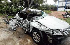 Dalam kes kereta anda terlanggar, kereta yang melanggar anda mestilah turut membuat laporan supaya kos baik pulih kereta anda ditanggung oleh insuran kereta milik individu terbabit. Kemalangan Jalan Raya 2012 12 30