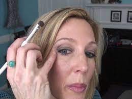 Pin By Stephanie Allen On Makeup Eye Makeup Tips Smokey Eye Tutorial Makeup Over 50