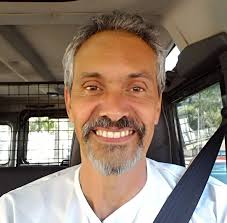 É com imensa tristeza que comunicamos o falecimento do companheiro e  professor de educação física do Colégio Estadual do Paraná e do CE Cecília  Meireles, Cláudio Camargo Nielsen. Nosso amigo e sempre