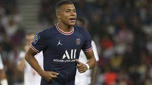 El nombre de mbappé es noticia últimamente por el interés del real madrid y el hecho de que, supuestamente, habría pedido salir rumbo al santiago bernabéu, pero en el psg no están ni mucho. Yzvloqby3pn3hm