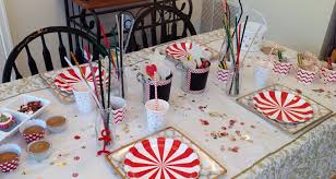 Play minute to win it style or just play your favorites! 7 Christmas Activities For A Super Fun Kids Dinner Table Learning Liftoff