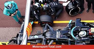 Mercedes ist es am dienstag, also zwei tage nach dem großen preis in monaco, gelungen, den reifen von valtteri bottas' auto abzumontieren. Valtteri Bottas Radmutter Klemmt Noch Immer Am Auto Fest