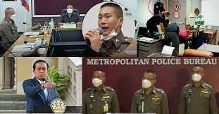 ศาลออกหมายจับ 7 ตร.ในคลิปสุดโหด ถุงคลุมหัวรีดเงินพ่อค้ายาบ้า เผยรวบได้แล้ว 4 นาย ขณะพักอยู่ใน สภ.อ.เมืองนครสวรรค์ ผกก.โจ้กับ. Bwguczabkxep9m