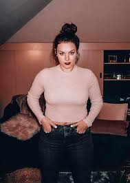 A teen pop singer who got her start at a very young age, ewa farna was based out of the czech republic, but polish by birth. Ewa Farna Poland Photos Facebook