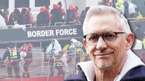 Gary Lineker DIVIDES readers over tweeting his political views