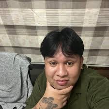 Jan Esguerra's Instagram, Twitter & Facebook