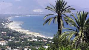 Boasting an outdoor pool, appartamenti sardegna in porto san paolo offers accommodation with free wifi and free private parking for guests who drive. Case Vacanza Boom Vicino Prezzi Ancora Normali La Fotografia Regione Per Regione La Repubblica