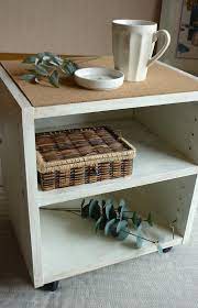 ミニカラーボックスをリメイク キャスター付きテーブル diyレシピ テーブル diy カラーボックス ミニテーブル