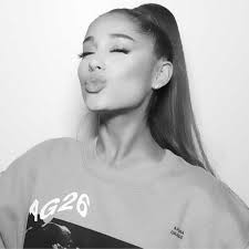 Ariana grande digital portrait done in procreate app. Ariana Grande Grandeariana Photos And Outfits On 21 Buttons