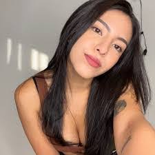 Jocelyn Llamas's Instagram, Twitter & Facebook