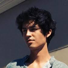 Alec White (pinoiboiwhite) — Perfil