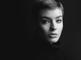 Rembrandt Lighting For Creating Dramatic Portraits Portrait Lighting Setup Photography Lighting Setup Portrait Lighting