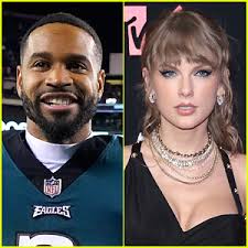 Philadelphia Eagles' Darius Slay Doesn't Want Taylor Swift at Kansas City  Chiefs Rematch Game