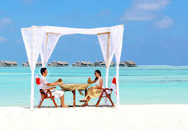 It has an aura, an unrivalled luxurious aura for people who seeks for a tranquillity and solace and full of romance. Maldives 5 Days Luxury Honeymoon Package Maldives 5 Days Luxury Honeymoon Itinerary