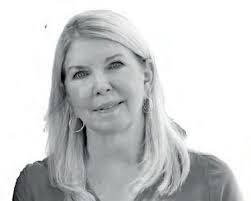 Cindy Whitt's Instagram, Twitter & Facebook