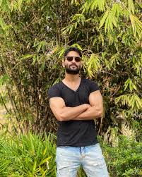 A complete dedication for our star shaheer sheikh. Shaheer Sheikh On Instagram I Try More And More To Be Myself Caring Relatively Little Whether People Approve Or Disapprove Vincentvangogh