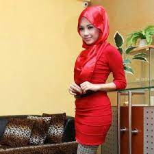 Semoga rohnya dicucuri rahmat dan ditempatkan dalam golongan orang beriman dan kekasih. Biodata Datin Furyna Azmeer Pengasas Produk Kecantikan Aurawhite Beauty Encikshino Com