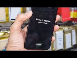 Iphone Is Disabled Connect To Itunes How To Open Without Data Save Itunes Youtube
