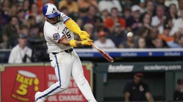 Astros' Isaac Paredes to miss All-Star Game because of family matter - Sportsnet.ca