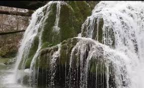 Când o prestigioasă instituţie mondială a clasificat cascada bigăr drept cea mai frumoasă cădere de apă din. Cascada BigÄƒr Mai FrumoasÄƒ Ca NiciodatÄƒ Ca Urmare A Debitului Mare De ApÄƒ Video Vestbest Stiri Si Evenimente Din Banat