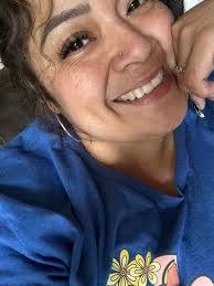 Need team tv hello boysss I'm alone 😭😭