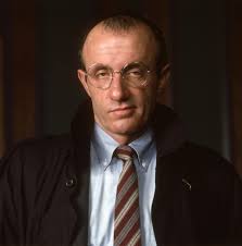 Jonathan Banks, known to modern audiences as Mike Ehrmantraut from Breaking  Bad and Better Call Saul, has had a long Hollywood career, including  playing Victor Maitland's henchman in the original Beverly Hills