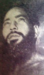 El Tarzán de Cuba** En la década de 1940 alcanzó celebridad **Ángel de la  Torre**al internarse en el **Bosque Almendares**para vivir al aire libre y  de forma completamente natural. Entre sus aventuras