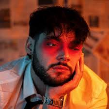 James Marriott's Instagram, Twitter & Facebook