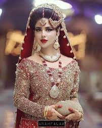 Latest Bridal Makeup Trends 2018 For Pakistani Brides Beststylo Com Pakistani Bridal Makeup Bridal Dresses Pakistan Pakistani Bride