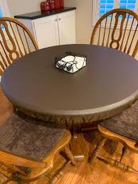 The team at napkins.com is committed to bringing you the best possible value on napkins, tablecloths, and disposable tableware used in restaurant, catering, event planning, and foodservice applications. Leather Look Heavy Duty Flannel Backed Economy Fitted Round Vinyl Tablecloth Maine Supply Company