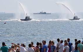 Ziua marinei române va fi marcată şi de garnizoana mangalia, care va organiza o serie de activităţi dedicate acestei sărbători. Ziua Marinei In 15 August Va Fi SÄƒrbÄƒtoritÄƒ In Portul ConstanÈ›a Dar È™i In Mangalia BrÄƒila Tulcea È™i BucureÈ™ti