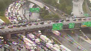 Den cross bronx expressway er en stor motorvej i new york bydelen bronx. Cross Bronx Expressway Crash Snarls George Washington Bridge Traffic Cbs New York