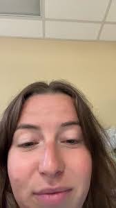 Carrie Wicker's Instagram, Twitter & Facebook