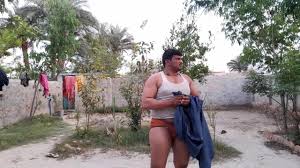 INDIAN MEN: Gordito Kushti - video 3 - ThisVid.com