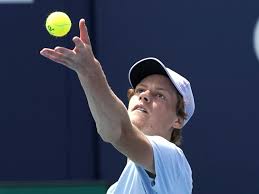 Hubert hurkacz's signature grin was wider than ever after the miami open presented by itau final, where he claimed the biggest title of his career with a victory over jannik sinner on sunday. Jannik Sinner Verpasst Gegen Hubert Hurkacz Tennis Titel In Miami