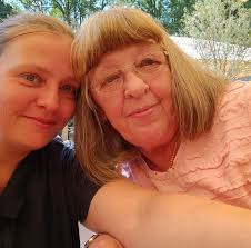 Heute sind unsere Herzen schwer. Ein junger Polizeibeamter hat im Dienst