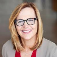 Layne Lowe's Instagram, Twitter & Facebook