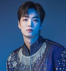 Meet LUNA, The New K-Pop Group That...Doesn't Exist?