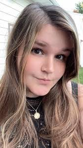 Cora Sadler's Instagram, Twitter & Facebook