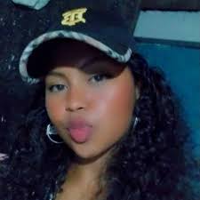 Vivo en mi mundo y así soy feliz.