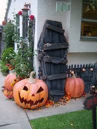 Make sure you have a circular saw, an electric drill, a pencil, and a measuring tape to measure and cut out the pieces and put them together. 12 Coolest Looks For Halloween 4 Cryptic Coffin Diy Home Diyncraftshome Com