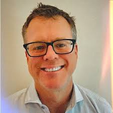 Amazon.com: Reid Holmes: books, biography, latest update