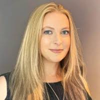 Suzanne Marsh's Instagram, Twitter & Facebook