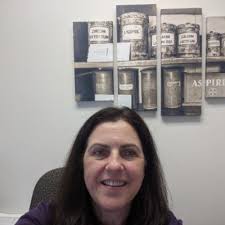 I'm excited to announce that I've accepted a new position as Regional  Pharmacy Operations Specialist with Hannaford Supermarkets !