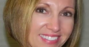 Melissa Cryer's Instagram, Twitter & Facebook