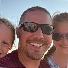 Gary Desrochers's Instagram, Twitter & Facebook