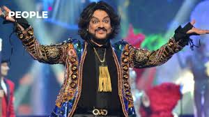 С пятилетнего возраста ездил на гастроли вместе с родителями. Filipp Kirkorov Poyavilsya Na Publike V Yubke Chto Vyzvalo Volnu Hejta Foto People Uz