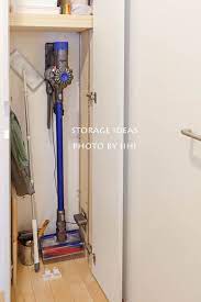 結露が消えたこと 奥行浅い収納が大活躍 リノベ後の暮らし 船橋sさんの家 いいひブログ いいひ住まいの設計舎 浅い収納棚がグッド リビングに掃除機収納に内部コンセントはいい ダイソン 収納 クローゼット 収納 リビング 収納棚 diy