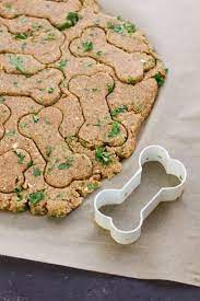 2 boxes barley, cooked 5 pounds lean beef 3 pounds ground pork 1 egg 3 eggshells 3 small potatoes 5 carrots 3 squash water (lots of it). Top 5 Vegan Dog Treats You Can Make At Home Livekindly