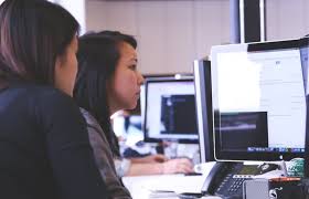 In 2021, it was found that people in the united states with a master's degree in computer science had the highest average starting salary, at 85,373 u.s. Differences Between It Computer Science And Computer Engineering Degrees Gradlime